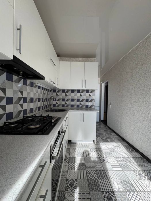 Продам 2к квартиру на ул. Янтарная. Клочко Левый берег РЕМОНТ!