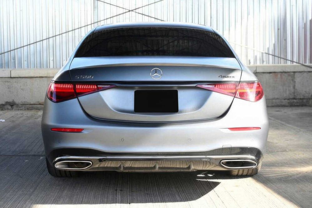 Mercedes-Benz S-Class      2024