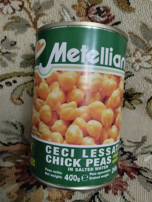 Нут консервированный в металлических баночках