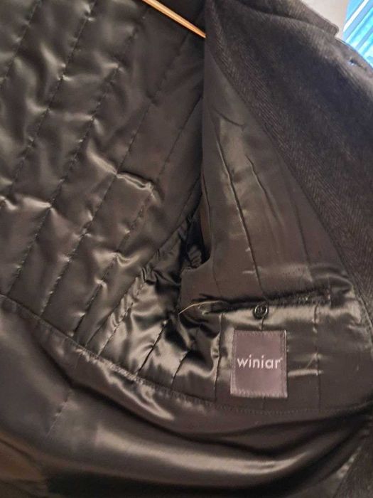 Пальто тепле, темне-сіре