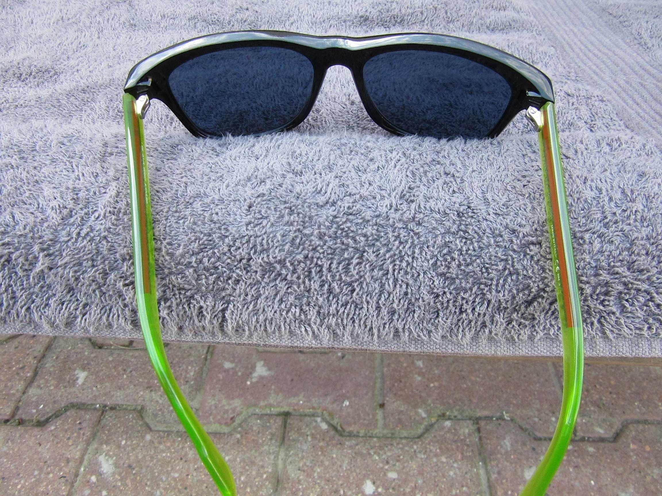 Okulary przeciwsłoneczne GUCCI  styl Retro prostokątne