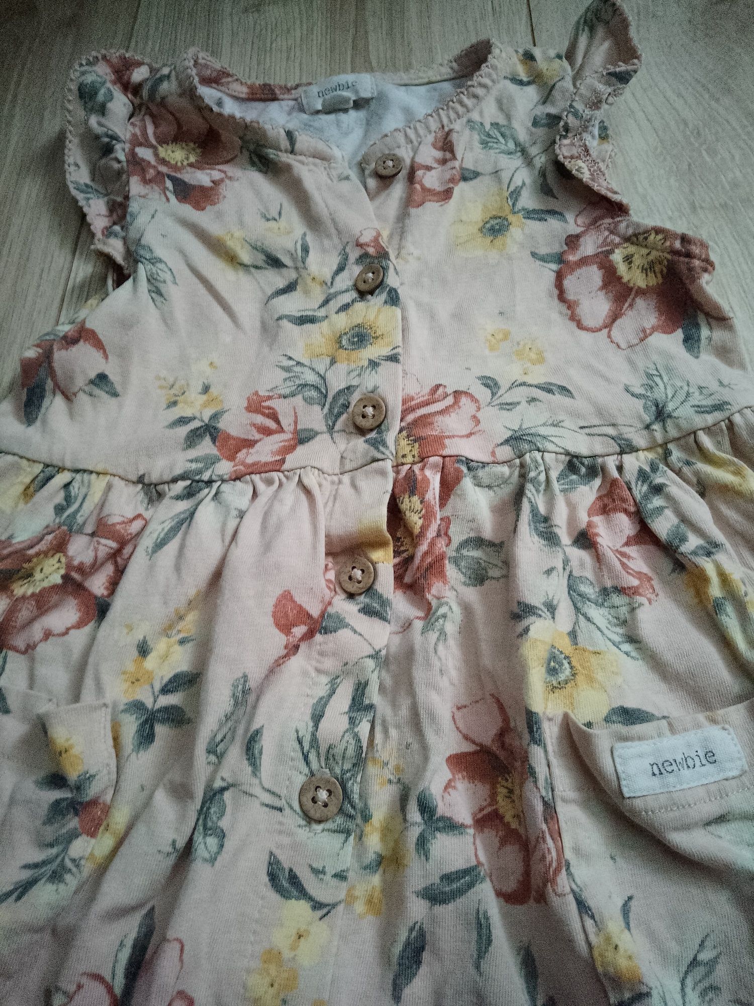 Sukienka newbie kwiaty