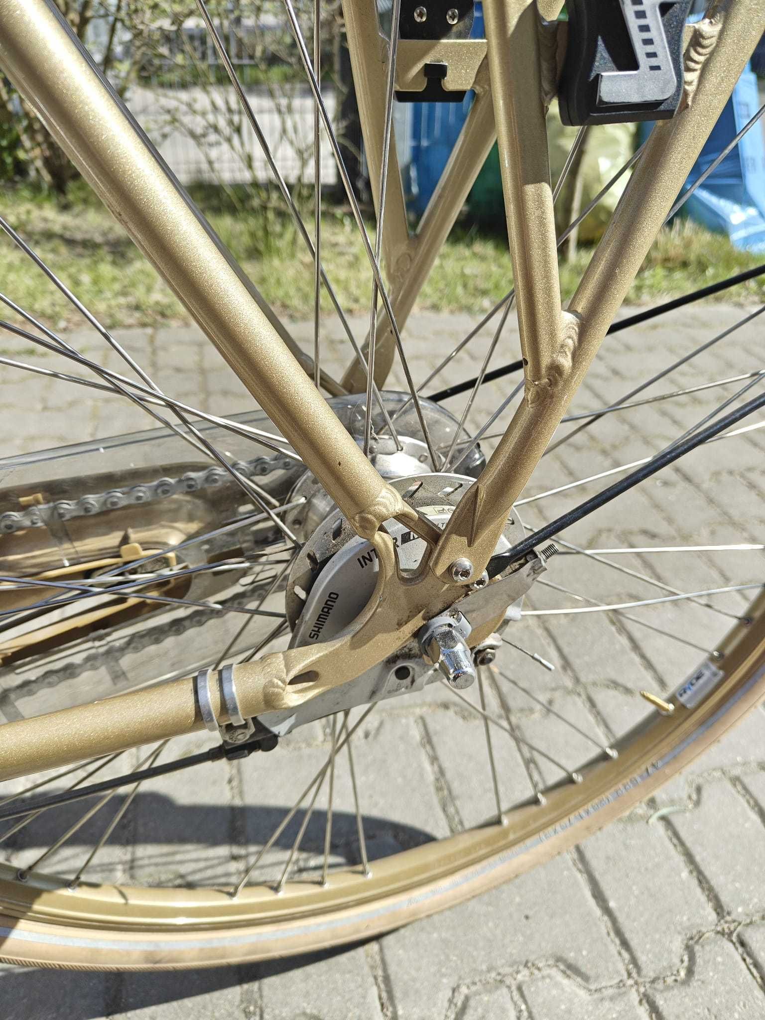 Rower miejski Batavus Diva rozmiar 56cm w jasnym słomkowym kolorze