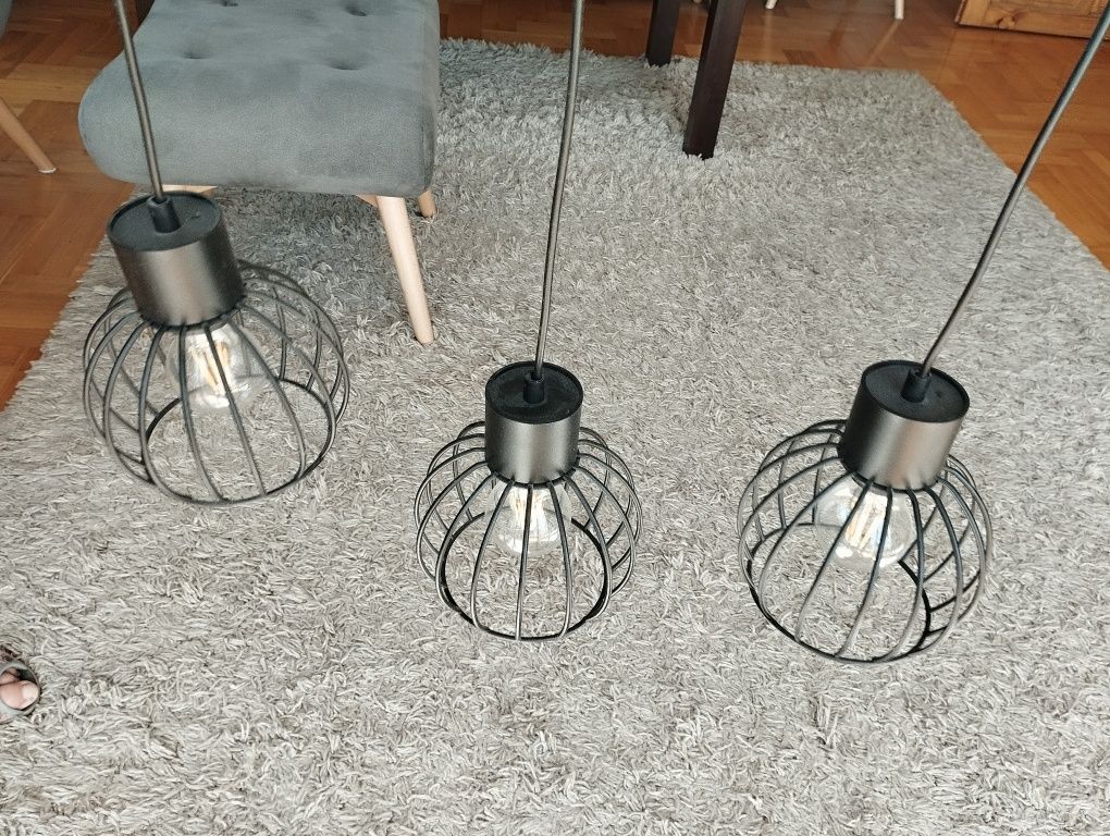 Lampa czarna wisząca potrójna