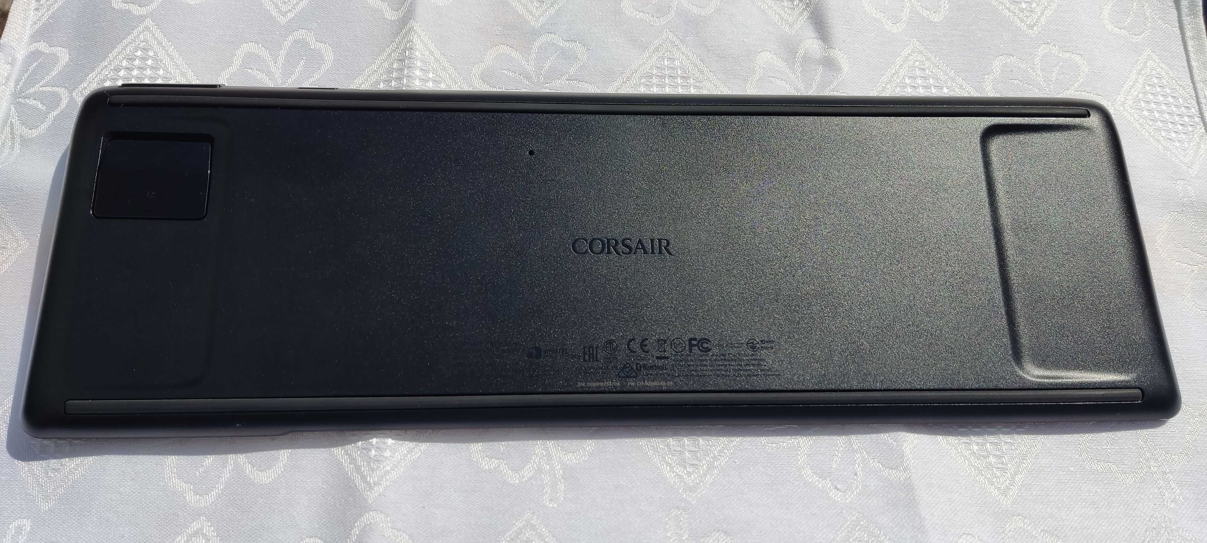 Teclado Corsair K83 Multimédia, home theater PC keyboard