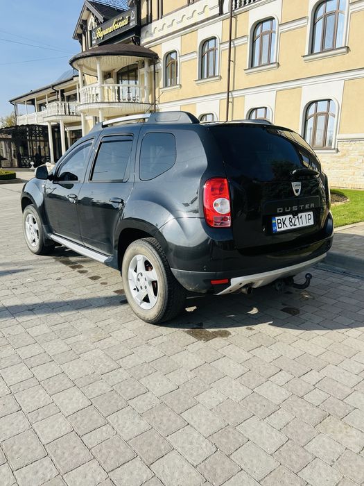 Dacia Duster 2010 р., газ/бензин, 4WD, підігрів сидінь, фаркоп, резина