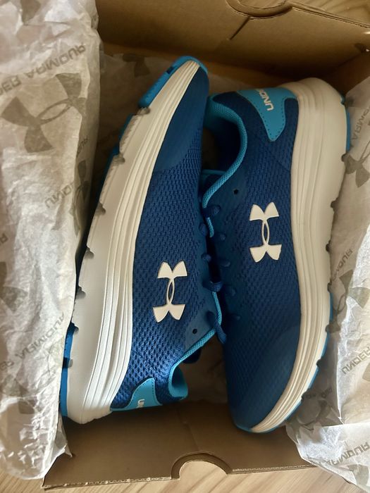 Nowe buty Under Armour UA Surge 2 rozmiar 40