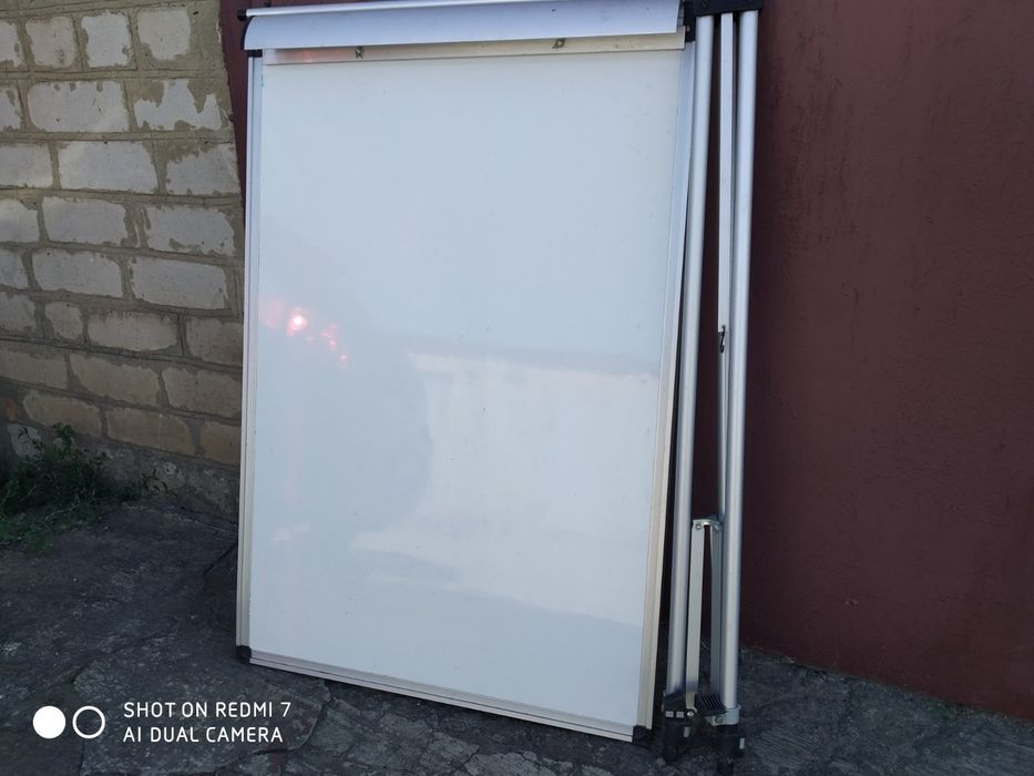 Фліпчарт , дошка для записів