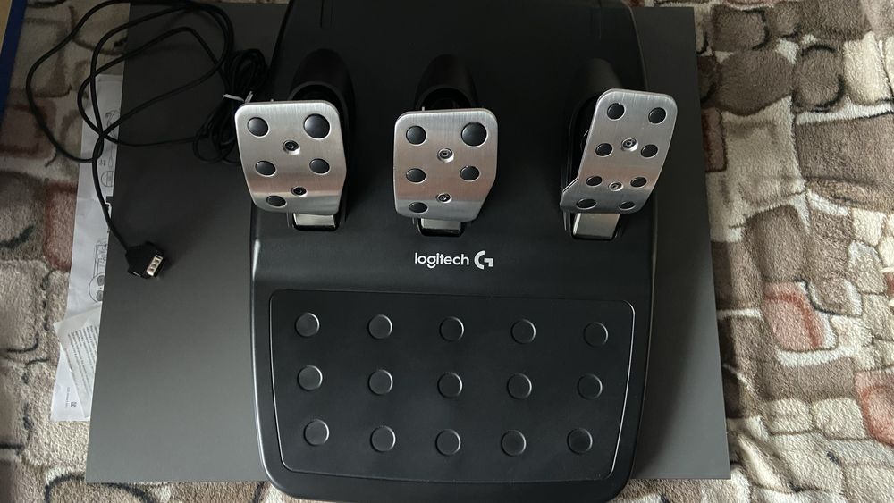 Ігровий руль Logitech G29