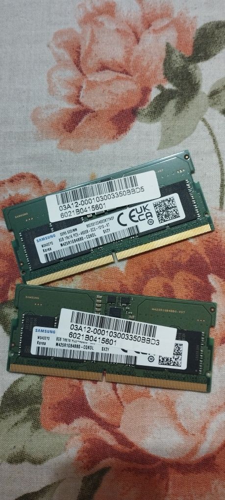 Дві планки пам'яті по 8(ДДR-4800Mhz) ,з нового ноутбука