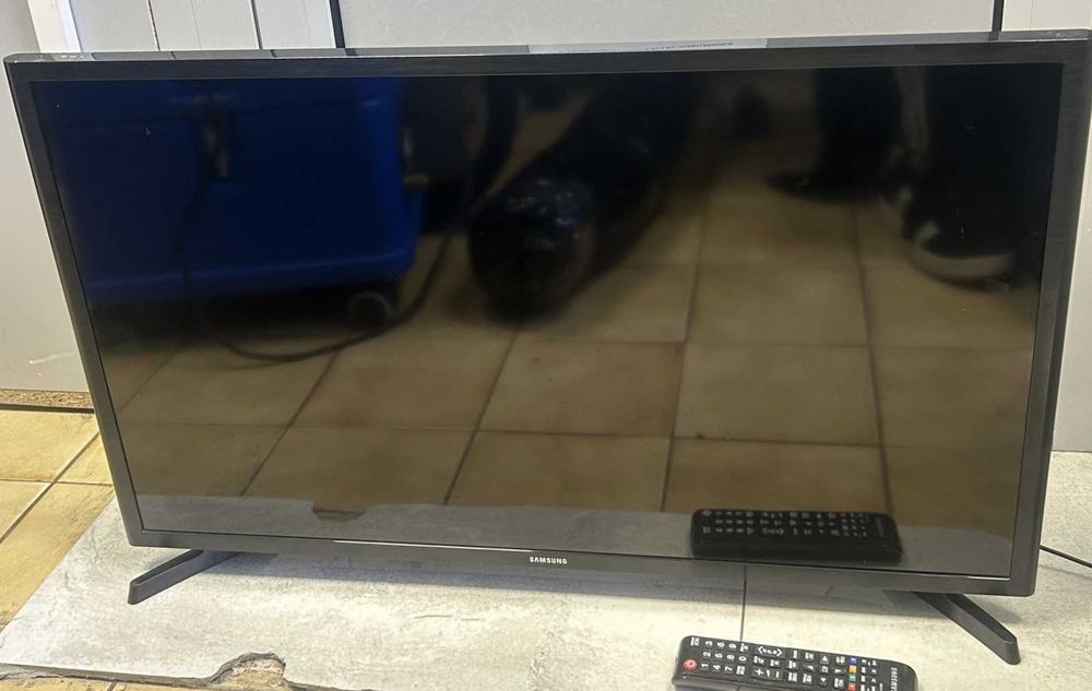 Telewizor SAMSUNG UE32J5200AWXXH +zasilacz+ pilot