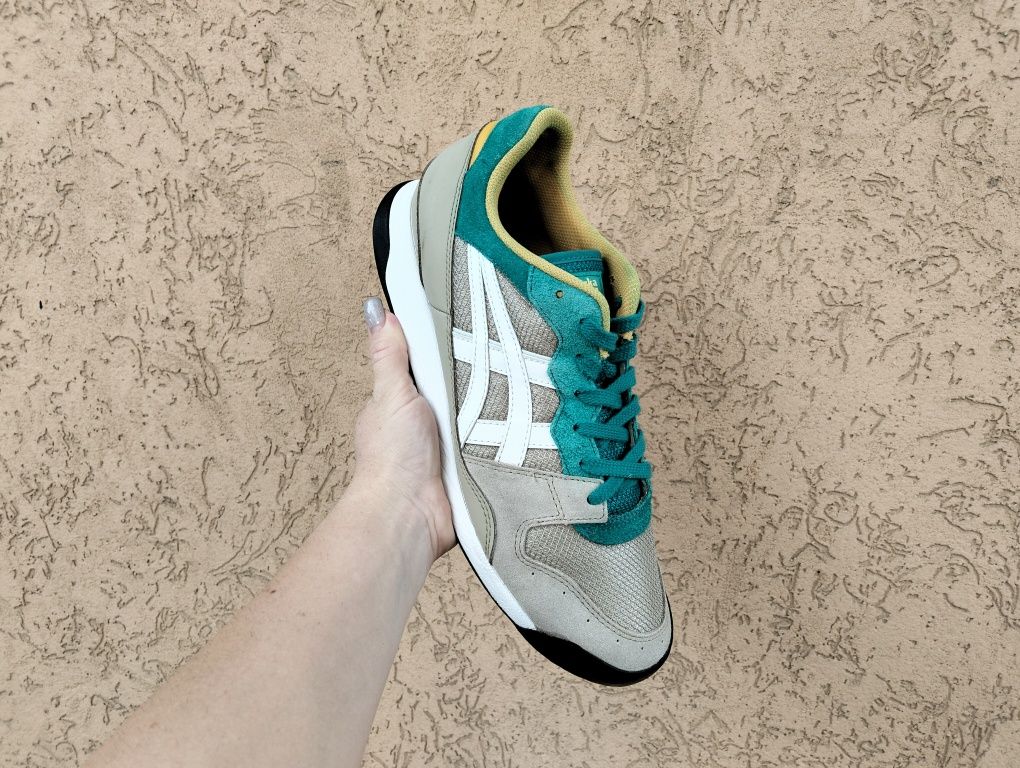 ASICS Кросівки оригінал