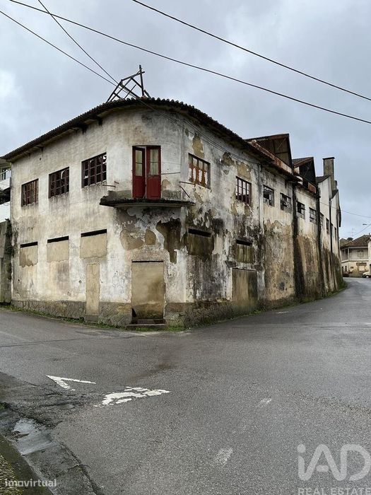Espaço Comercial em Águeda e Borralha de 1021,00 m2