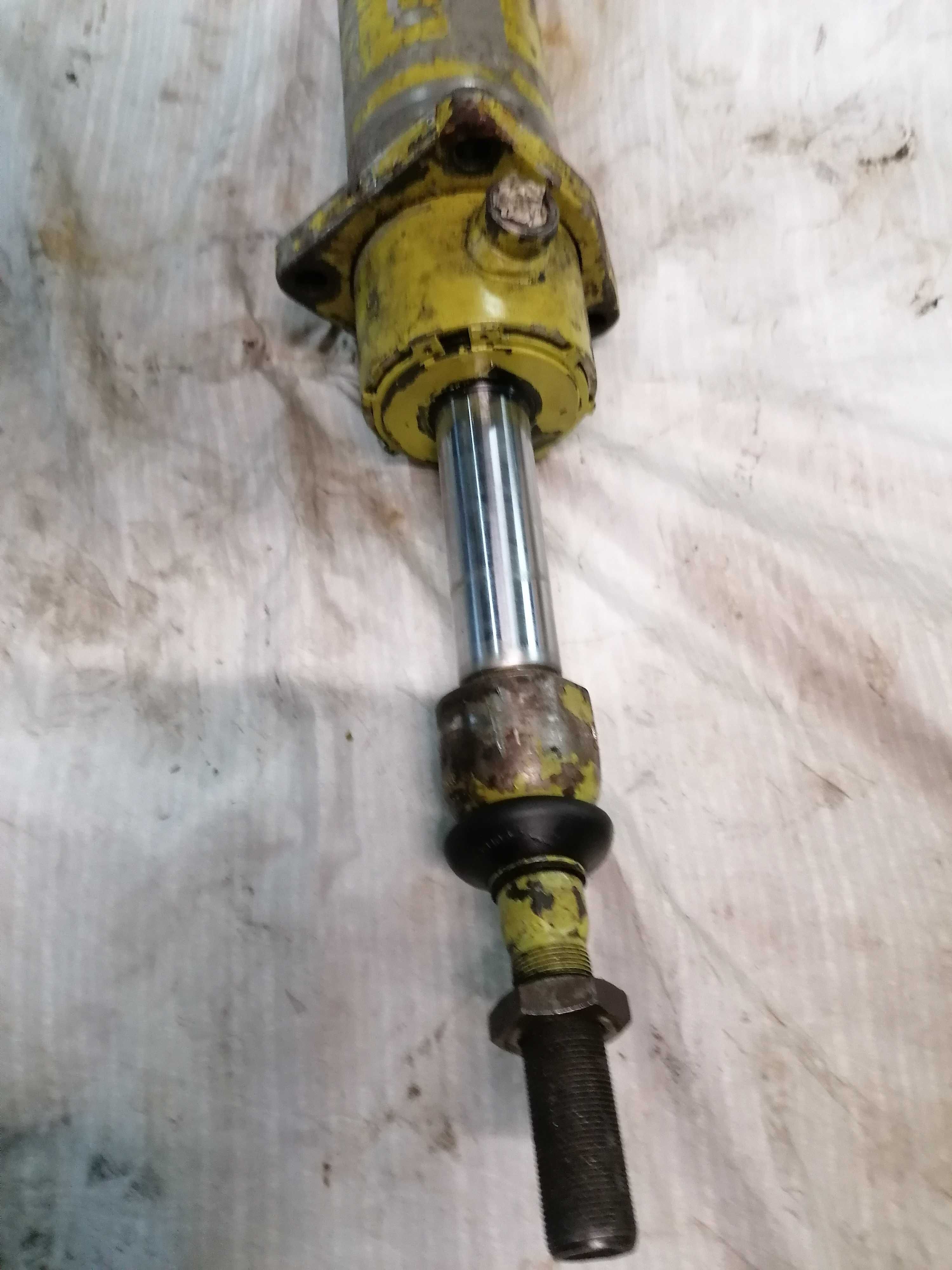 Siłownik hydrauliczny skrętu Claas po regeneracji gwarancja