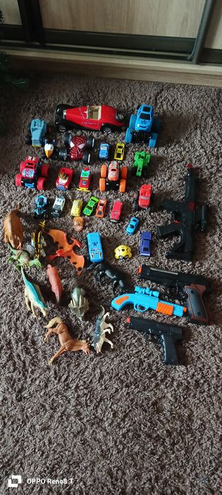 Продам іграшки для хлопчика