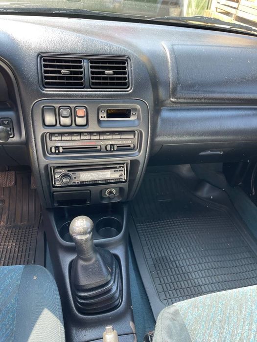 Mazda 323F 1998 1.5 бензин, передній привід + зимова резина