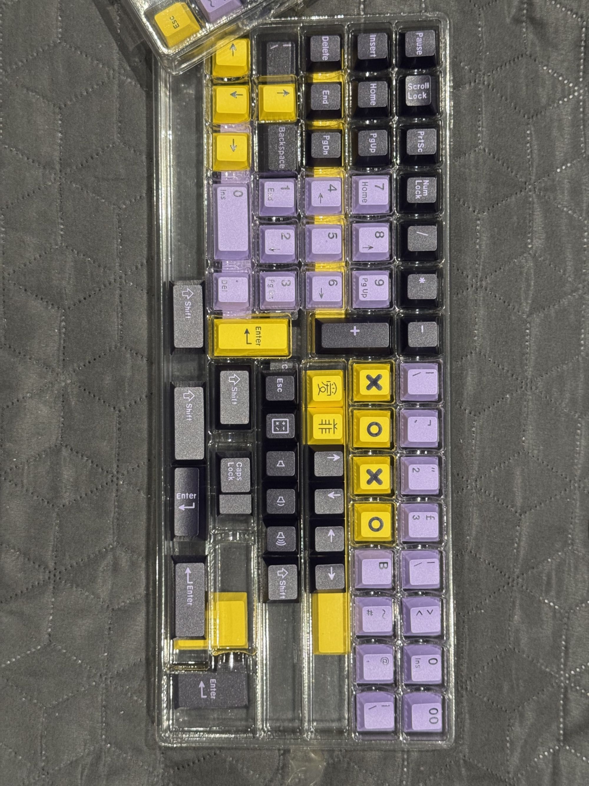 Nowe Keycapy Epomaker PBT TARO Cherry - Nieodpakowane!
