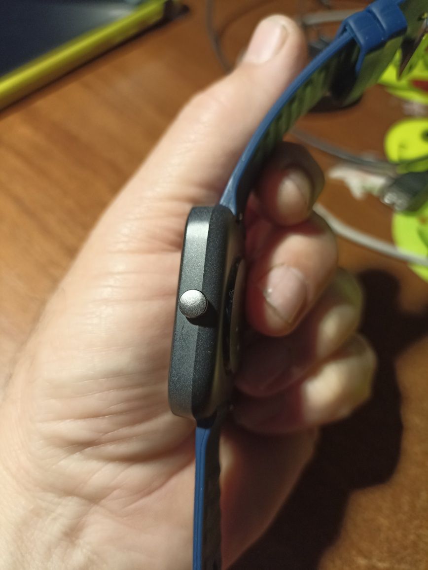 Смарт часы Amazfit Bit 3 Pro в идеальном состоянии. Возможен обмен.