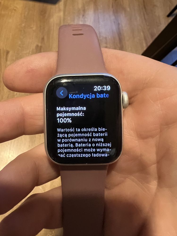 Apple Watch SE 2 40 mm, jak nowy na gwarnacji,