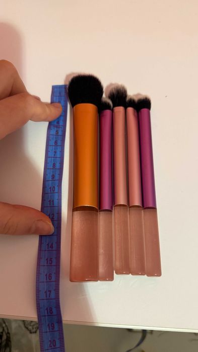 пензлики для макіяжу нові