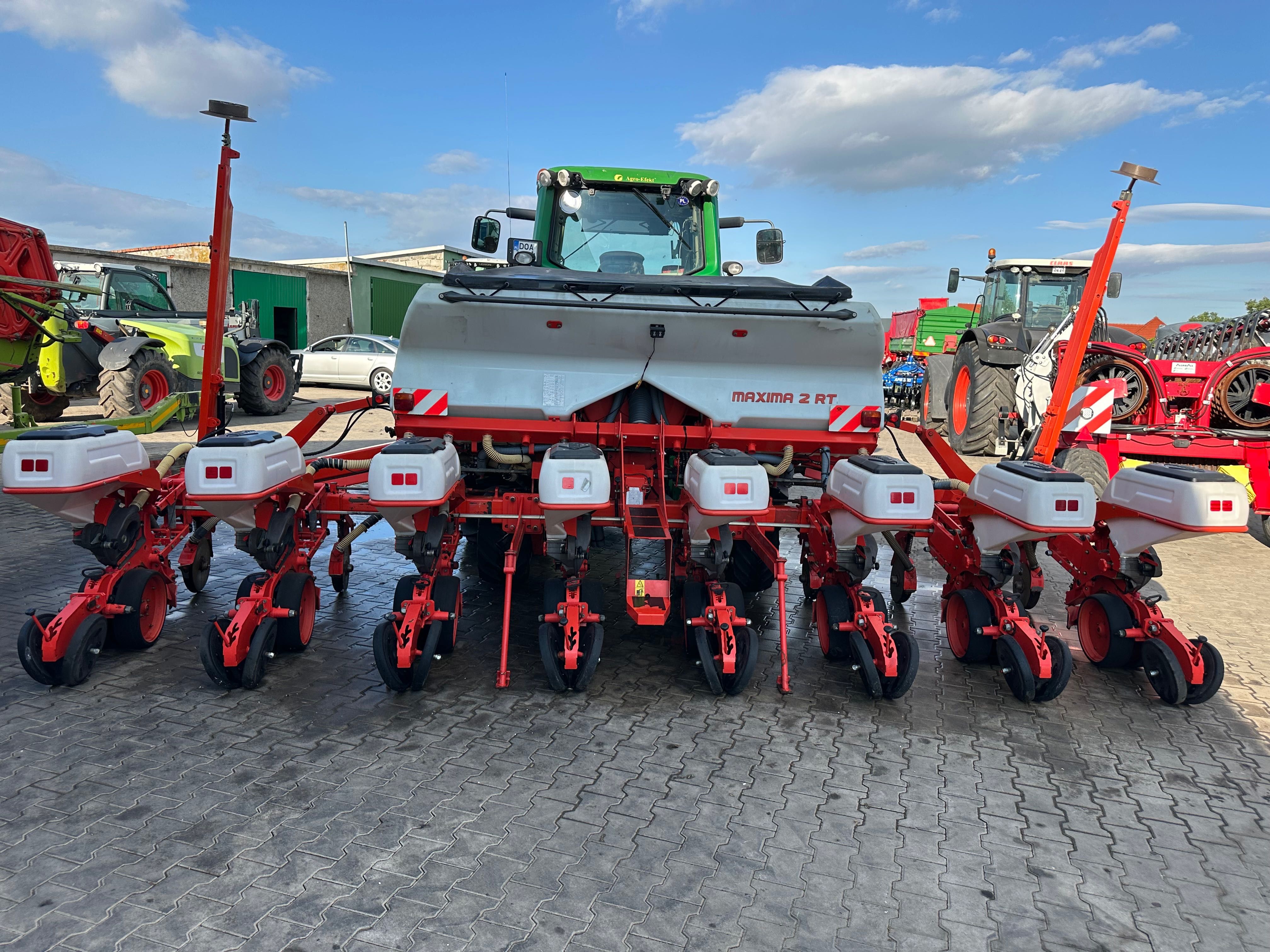 Kuhn maxima 2 RT 8 rzędowy