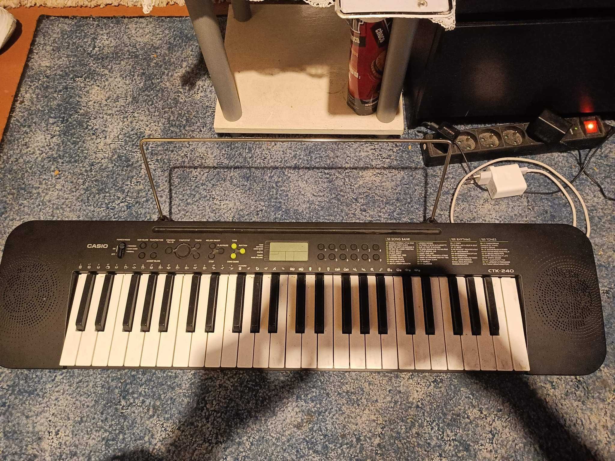 Keyboard model Casio - CTK.240