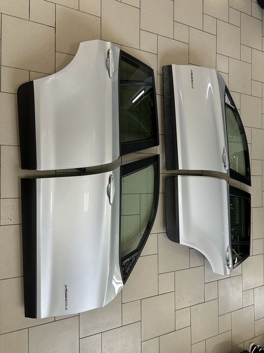 BMW X3 F25 двері дверка у кольорі 354/7 бмв х3 ф25 двері Titansilber