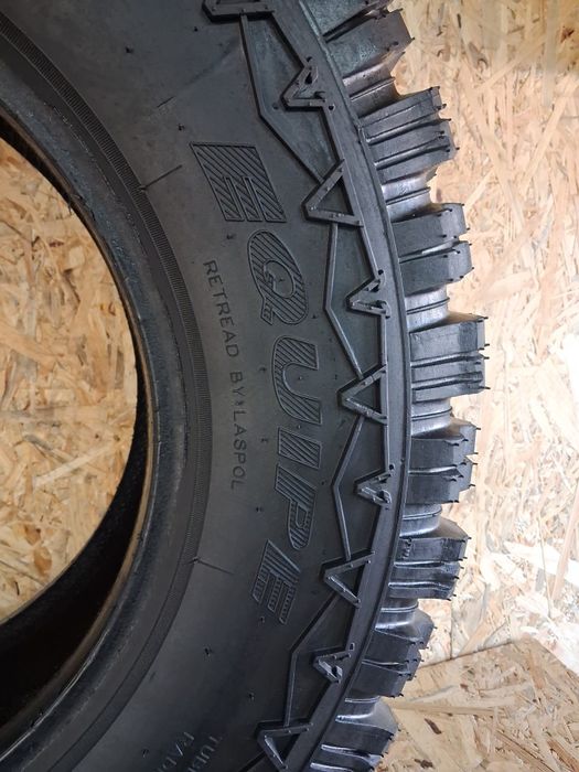 Opony terenowe  245 70 R16