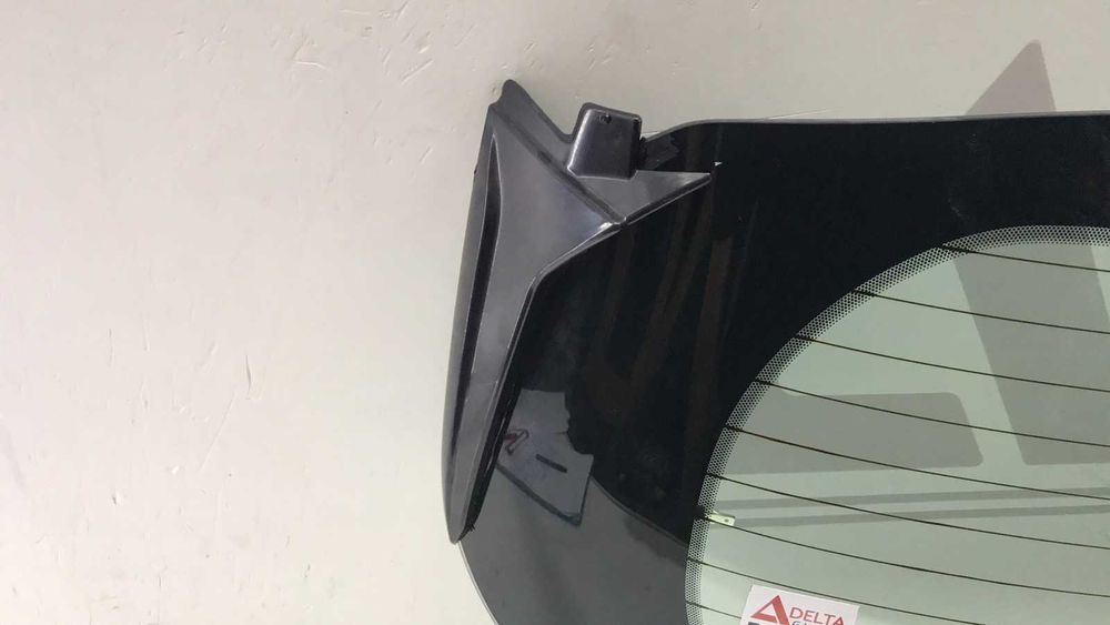 Ford Fiesta (2017-) заднє тильне скло
