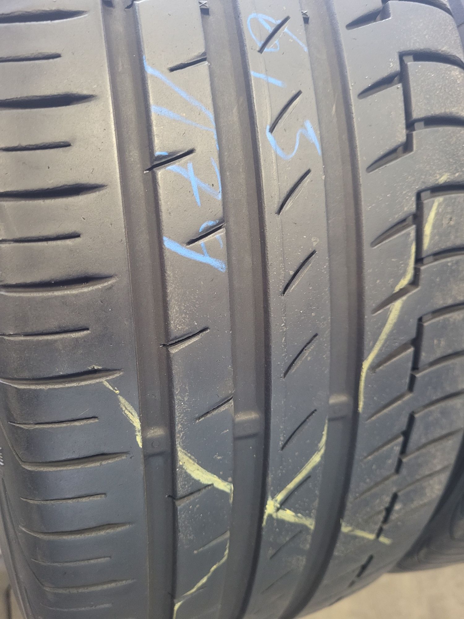 225/45R17 Continental PremiumContact6