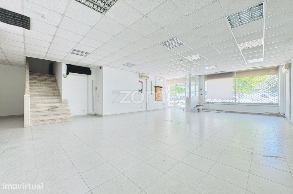 Excelente espaço para serviços ou comércio na Penha de França