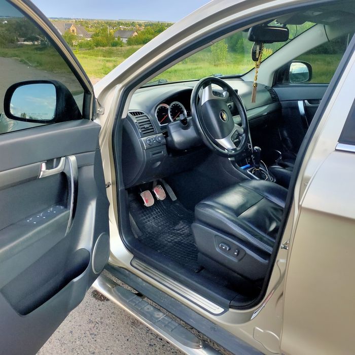 Chevrolet Captiva 2.0 4x4 , 7 місць