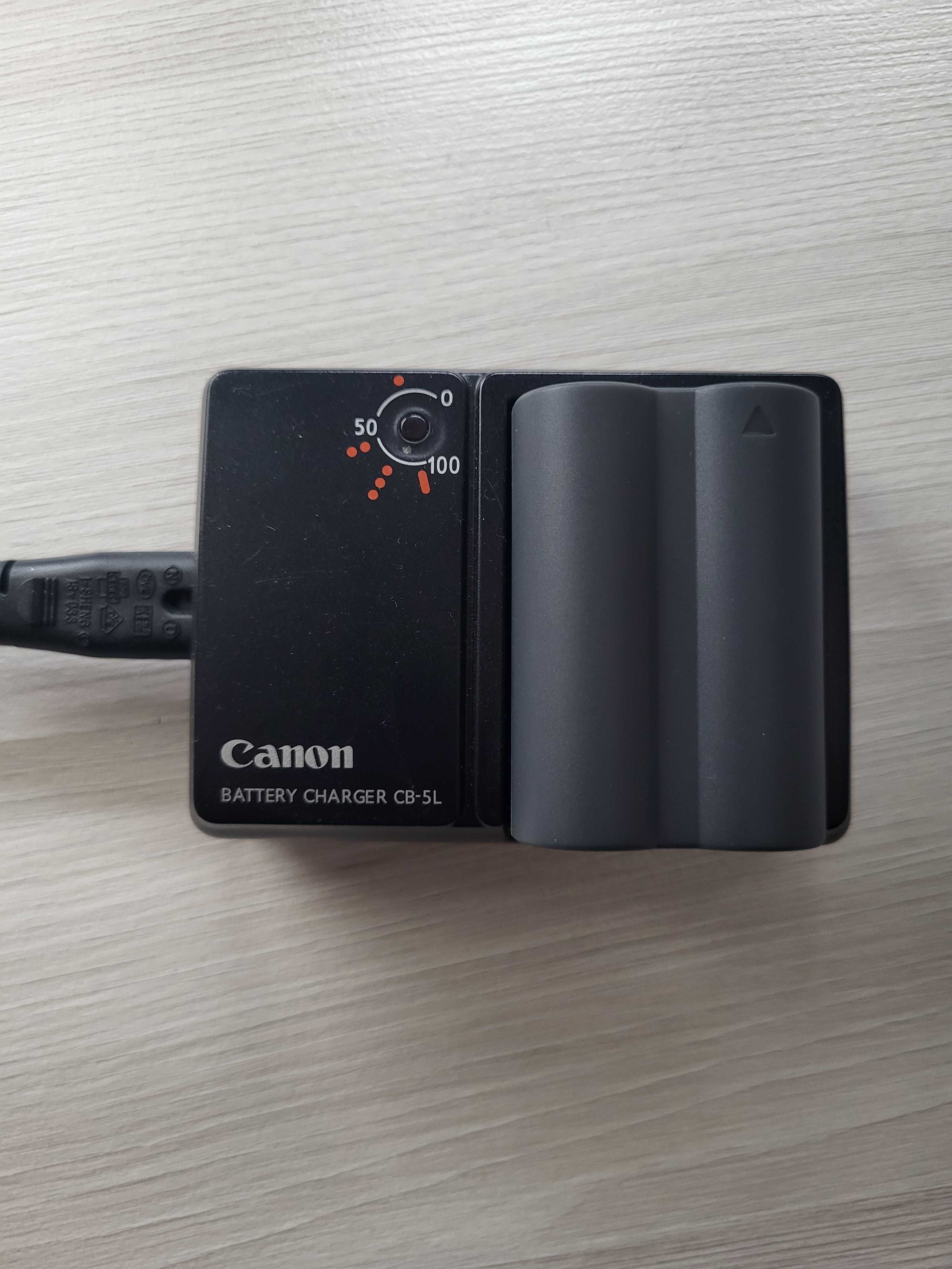 Aparat CANON EOS 50D + obiektyw 18-200mm