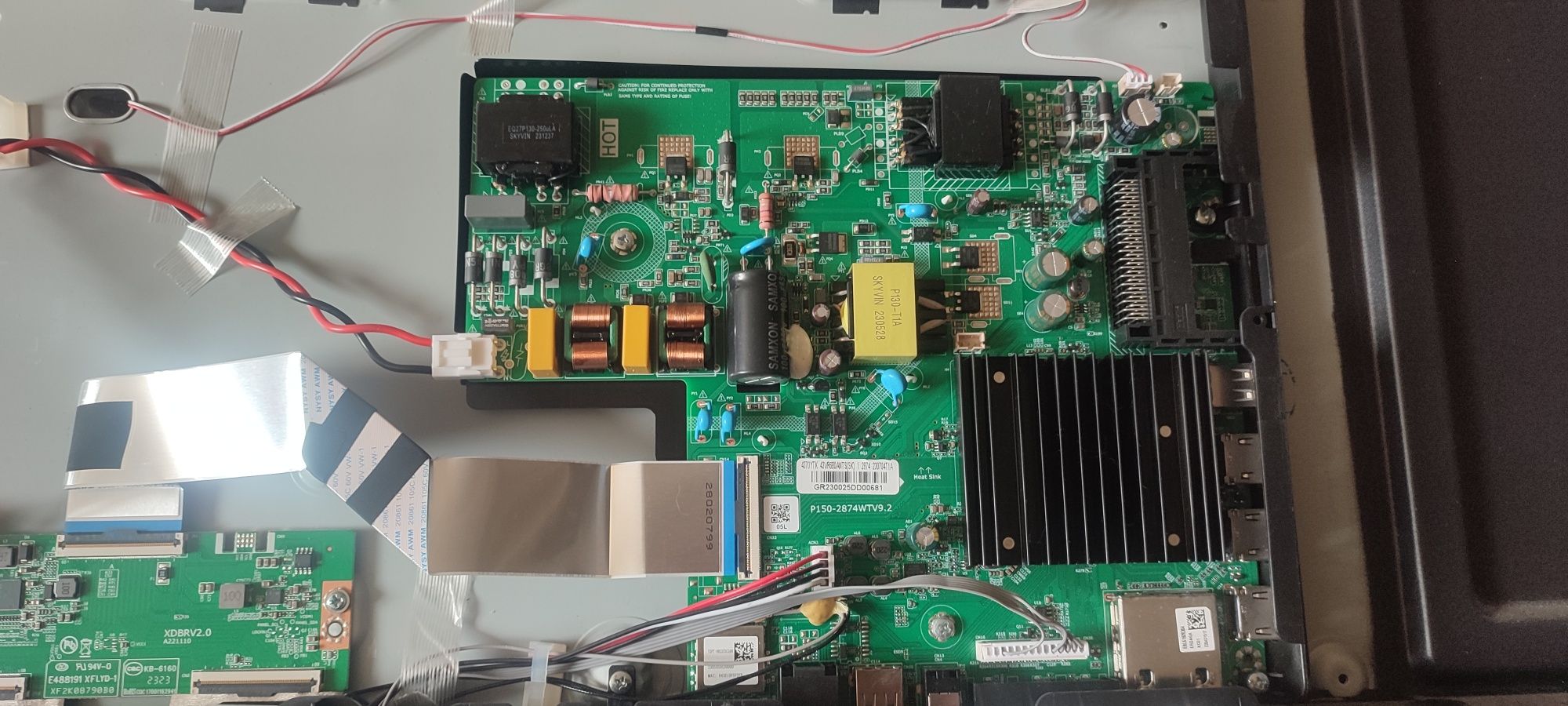 Płyta do Sencor SLE 43us850tcsb

Na telewizor spadła szaf