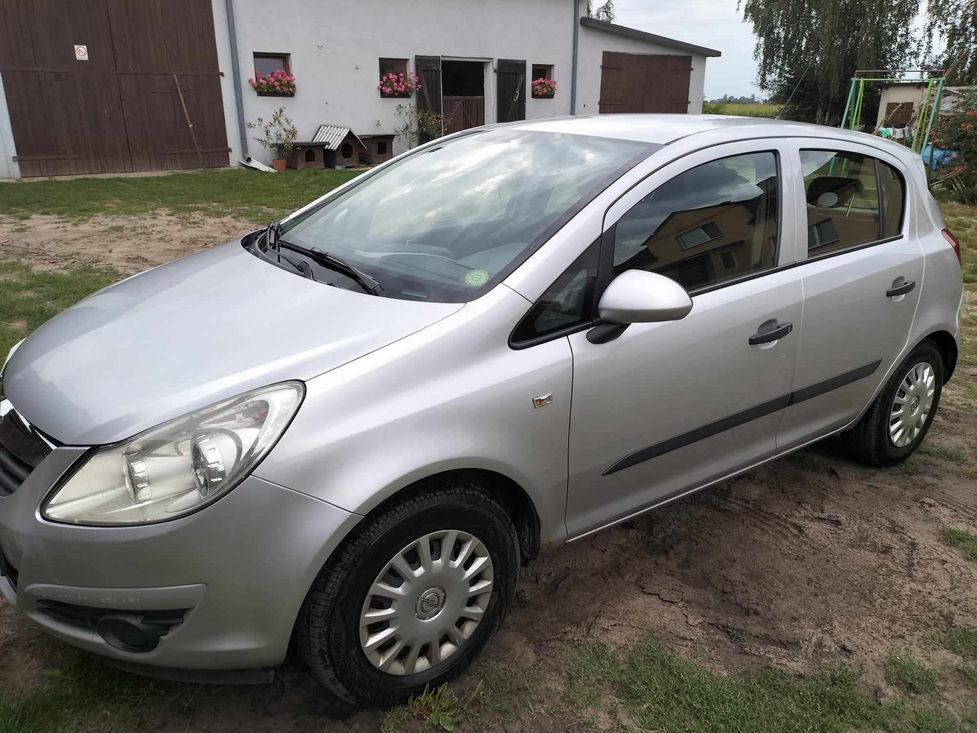 Samochód osobowy opel corsa