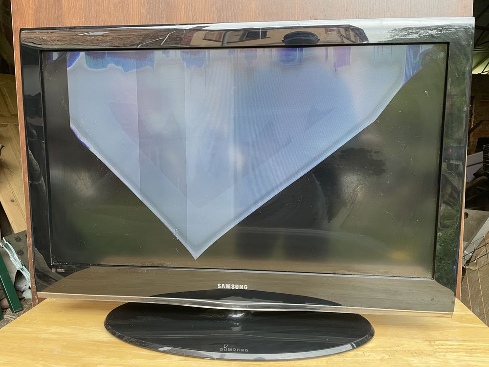 Telewizory Samsung 40”,37”(4 sztuki). + LG 42”