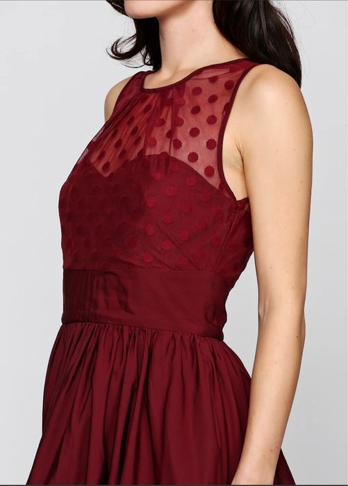 Нарядна шикарна сукня винного кольору