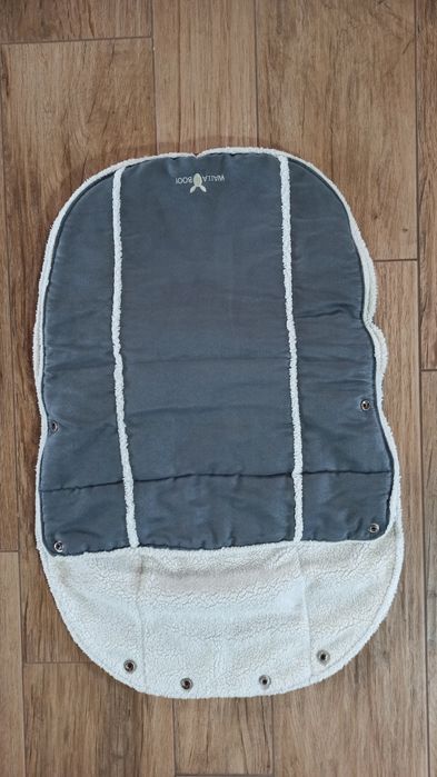 Śpiwór śpiworek WallaBoo do nosidelka fotelika