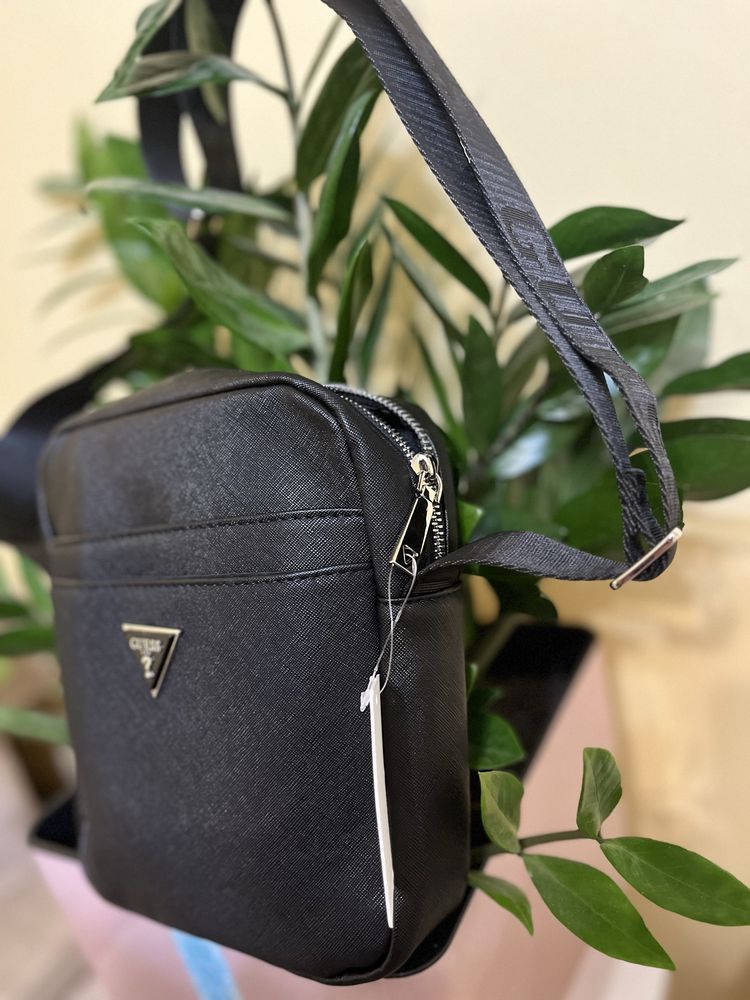 Сумочка чоловіча Guess
