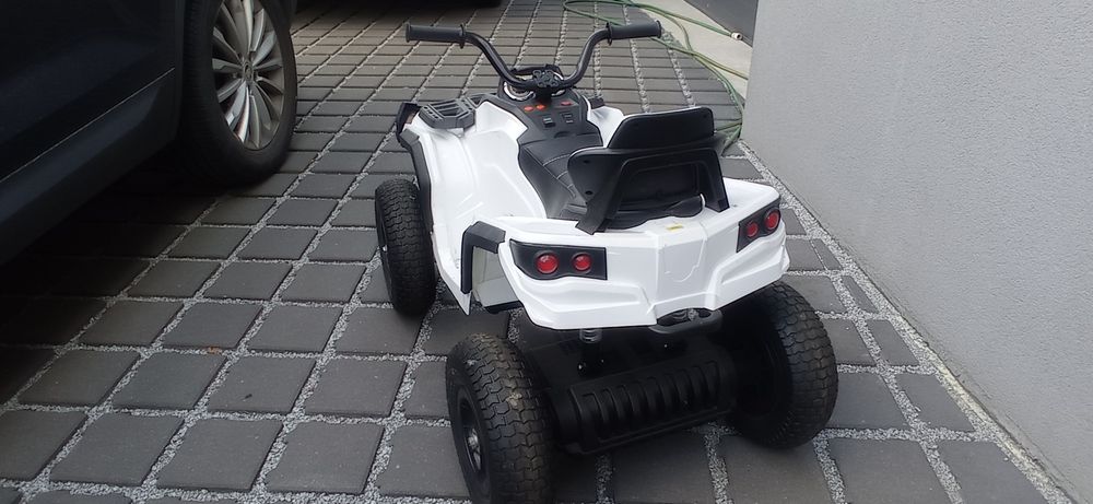 Quad na akumulator Lean Toys