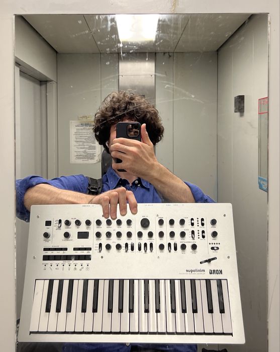 Korg Minilogue аналоговий поліфонічний синтезатор