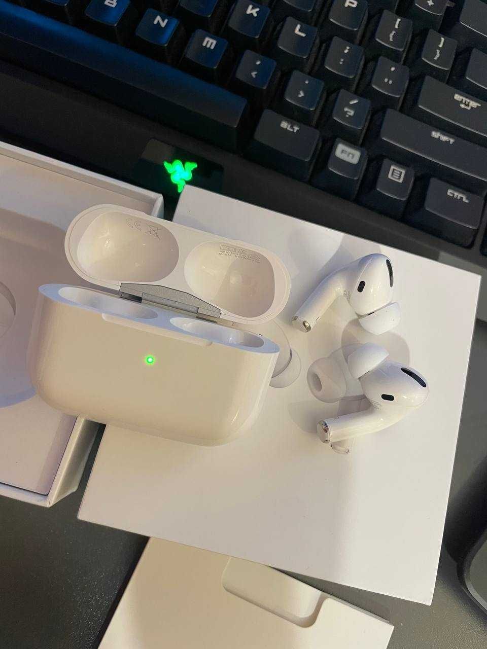 Навушники Apple AIRPODS PRO