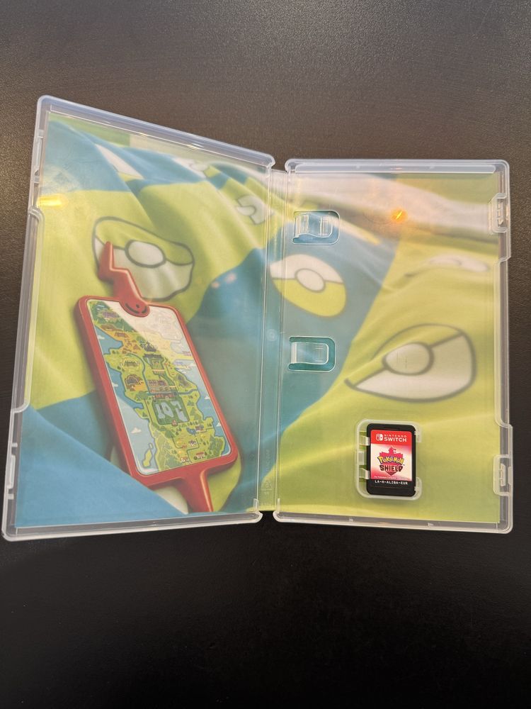 Pokemon Shield Nintendo Switch