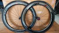 Rodas Zipp 404 carbono.