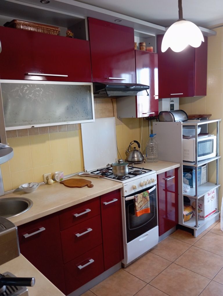 Продаж 3 кімн.кв. з ІНД.Опаленням з ремонтом 64/39/9ц.Ціна67500Дол.