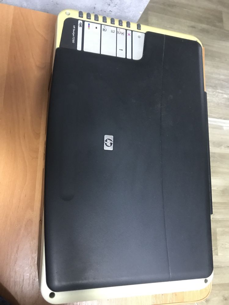 HP Deskiet F2180