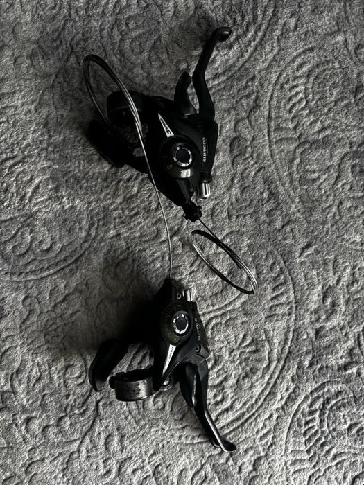 Sprzedam klamkomanetki shimano