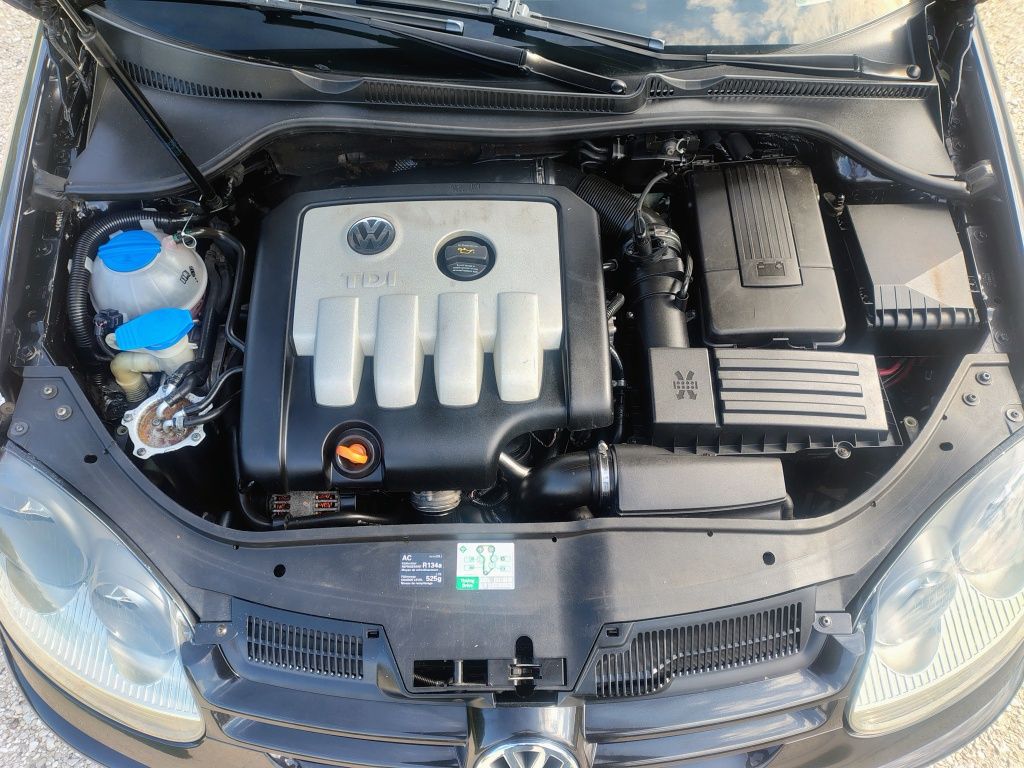 VW Golf 5 2.0 TDI 140 km