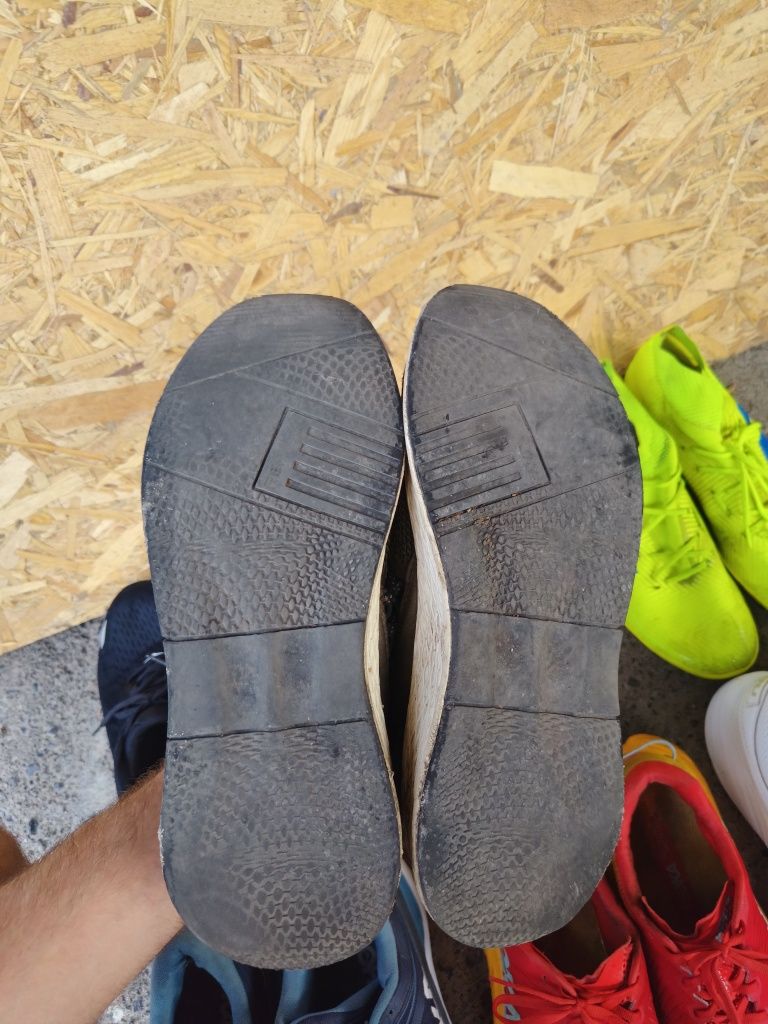 Кросівки Hoka one one