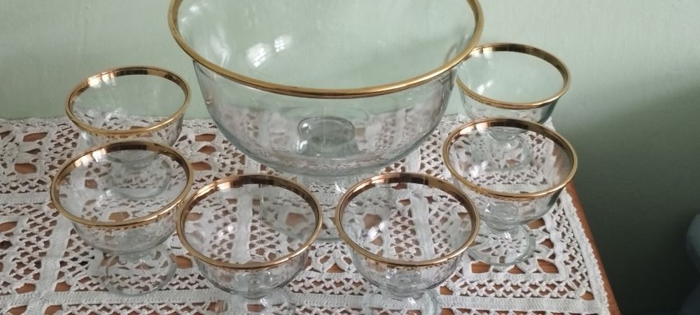 Luksusowa misa szklana złocona na poncz z kompletem 6 szt lampek USA